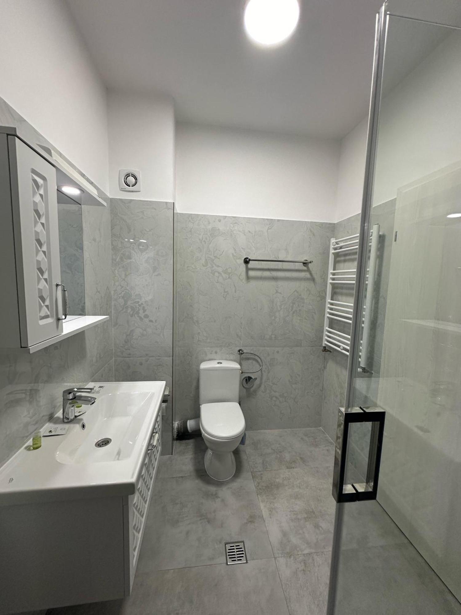In Apart Hotel Bucureşti Exterior foto